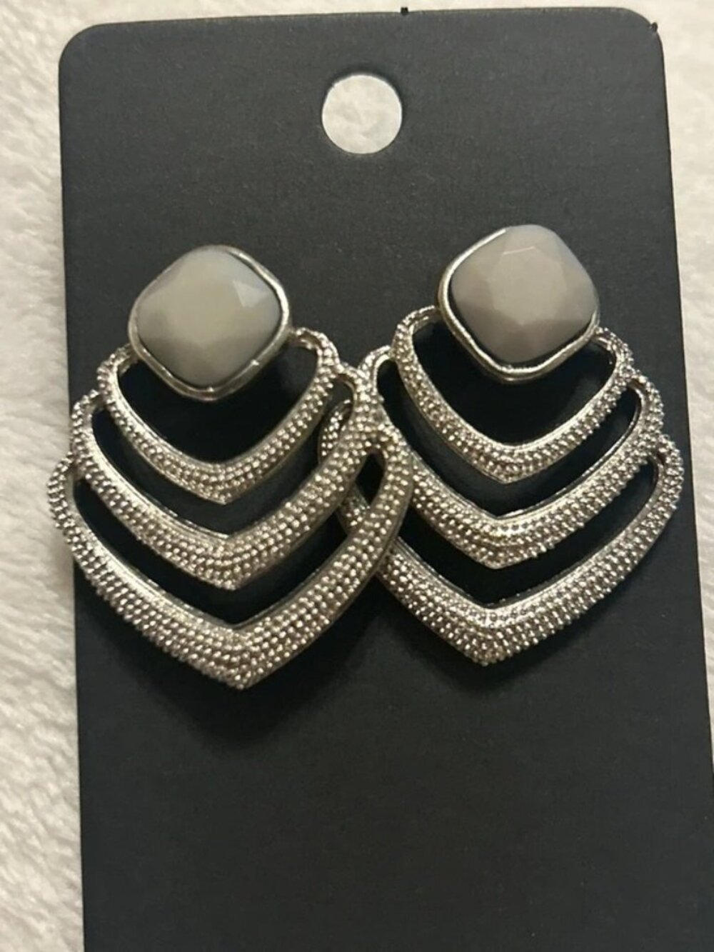 Vintage silver & gray tone earrings - Picture 3 of 5